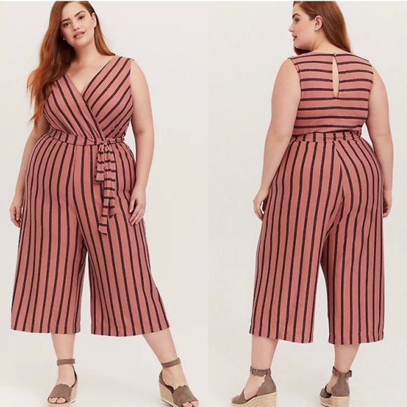 torrid Pants - Torrid  Jumpsuit Size 2 18/20 Dusty Rose Stripe Textured  Culotte Romper 2X